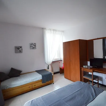 Porta Del Parco فندق كامولّي