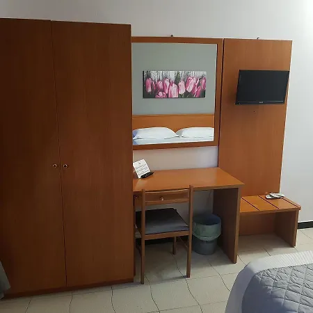 Hotel Porta Del Parco 2*