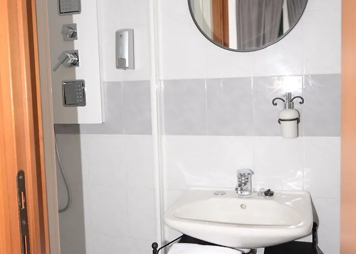 ホテル Porta Del Parco 2*